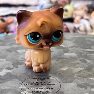 Littlest Pet Shop Brown and Blue Cat Figure